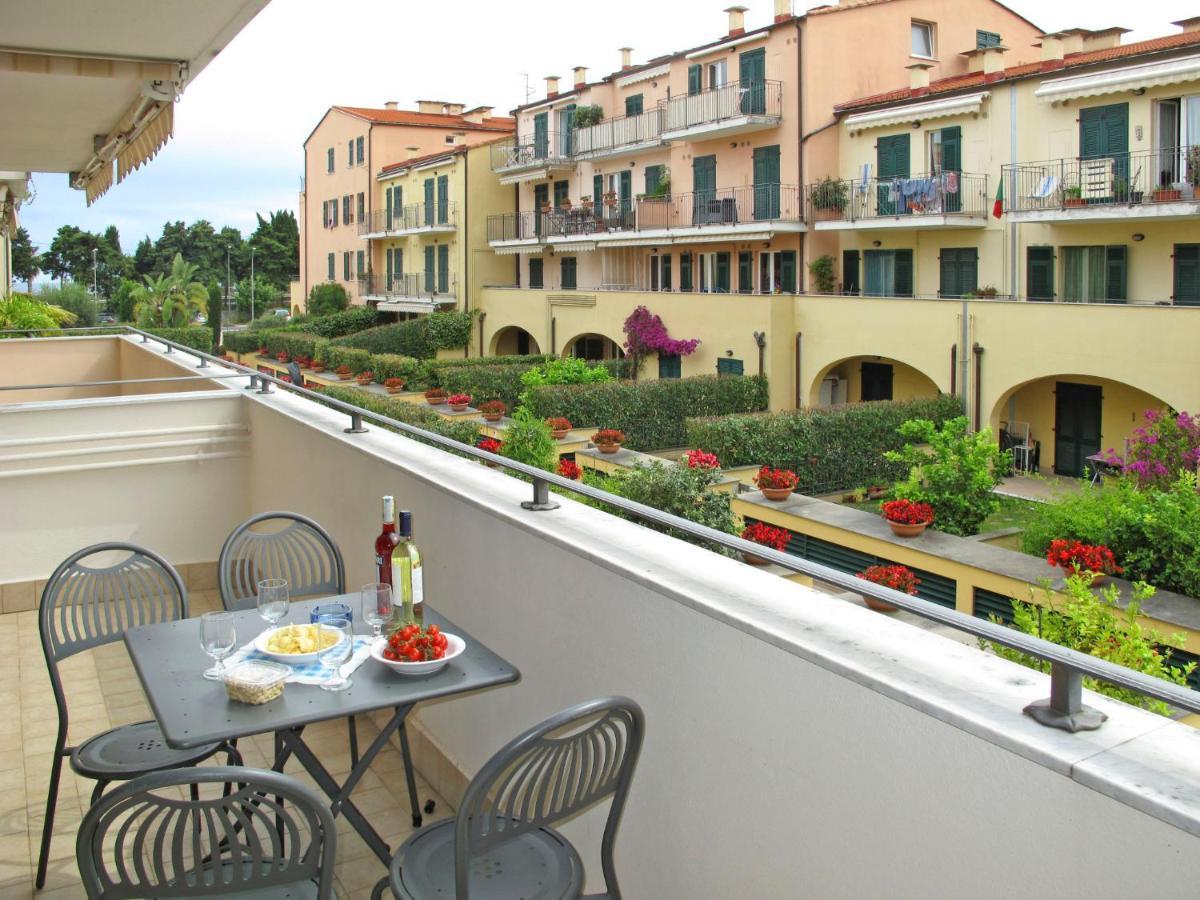 Apartment Cala Azzurra - Imp312 By Interhome Imperia Exteriér fotografie