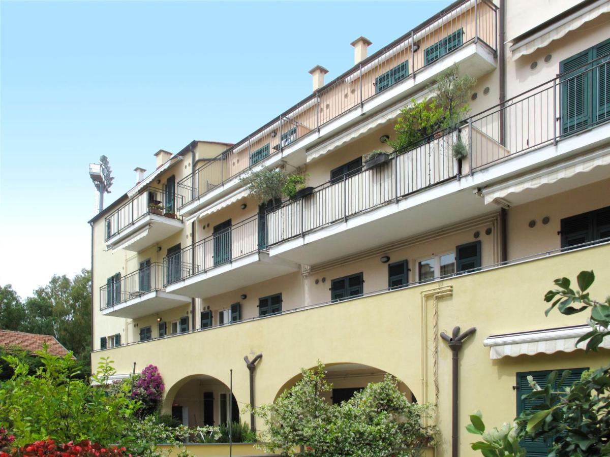 Apartment Cala Azzurra - Imp312 By Interhome Imperia Exteriér fotografie