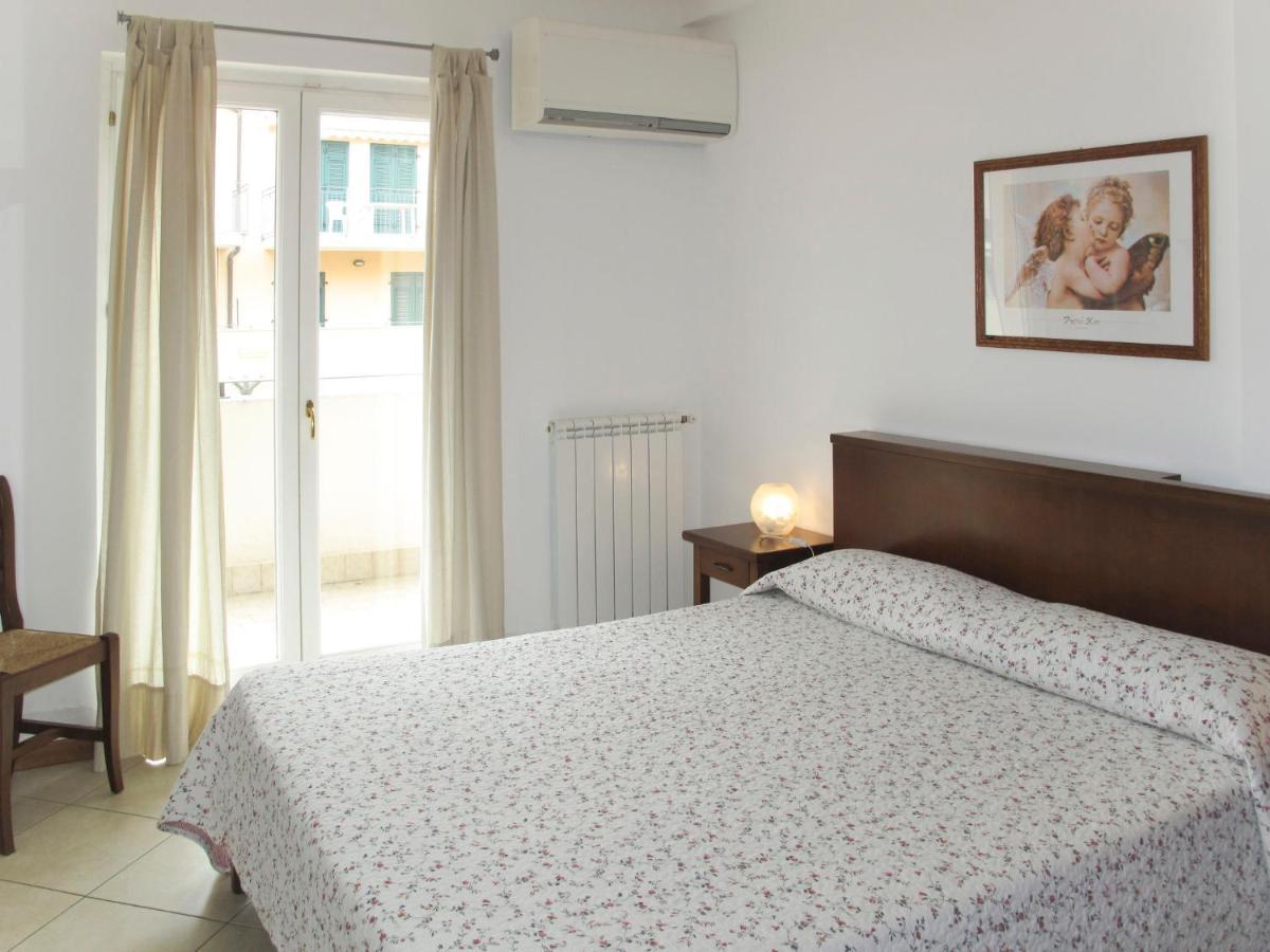 Apartment Cala Azzurra - Imp312 By Interhome Imperia Exteriér fotografie